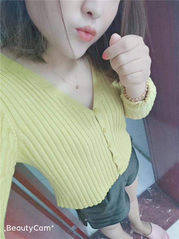 威海经区年轻妹子25岁